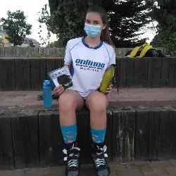 ENLINEA-PATINA-NATALIA-GARRIDO-GANADORA-DEL-CONCURSO-MI-ESPERADA-VUELTA-A-LOS-PATINES